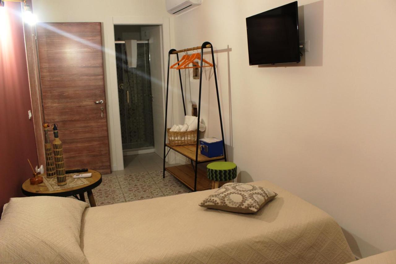 Casa Mazzone Bed & Breakfast Ciro Exterior photo